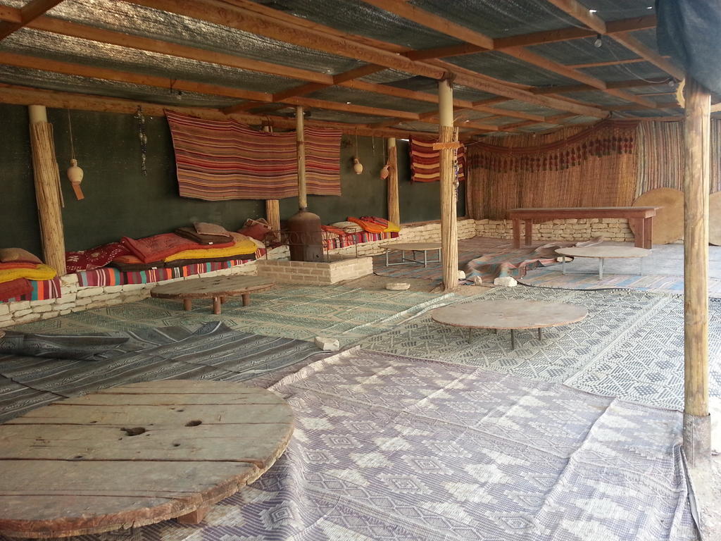 Incense And Spice Route Inn Zofar Kamer foto